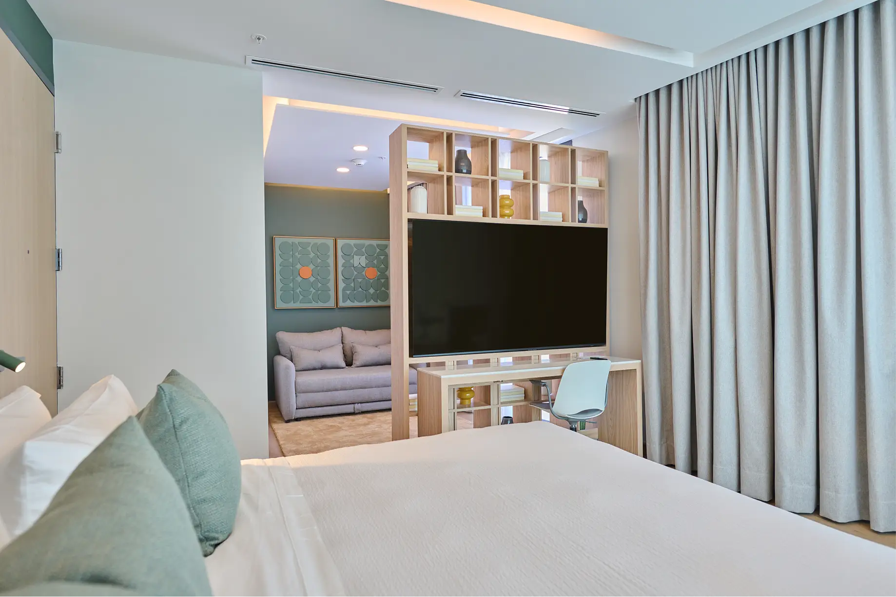 MASTER-SUITE-11-1