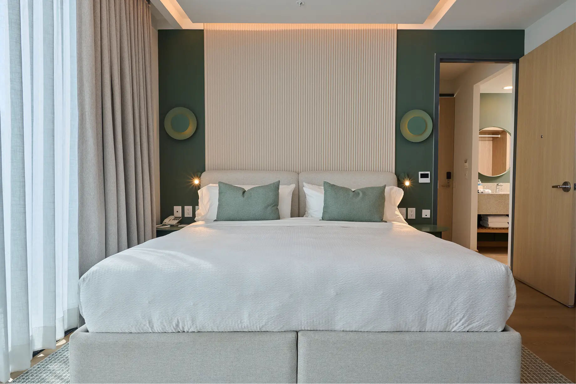 MASTER-SUITE-2-1